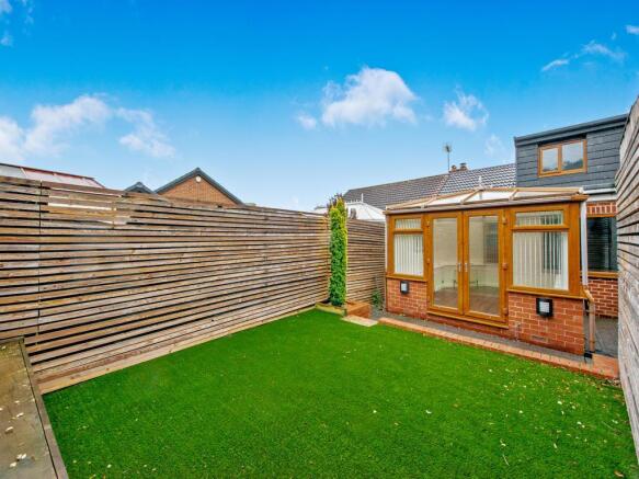 Woodway Drive, Horsforth, Leeds photo 4