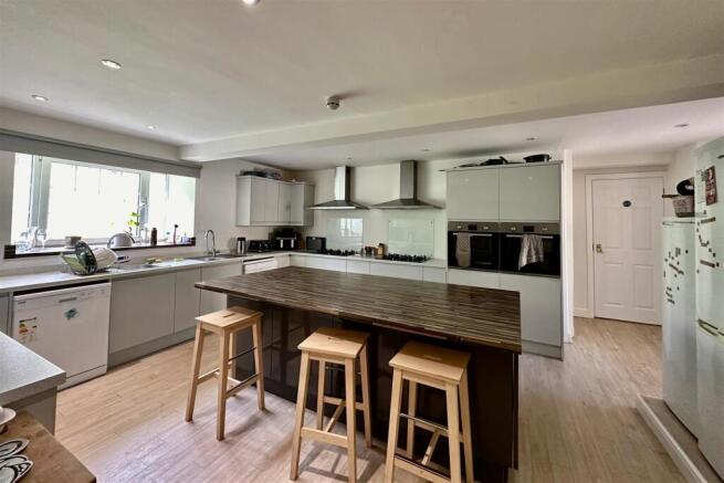 Kitchen.jpeg