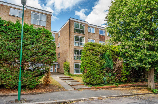 1320363-15-686ba8...