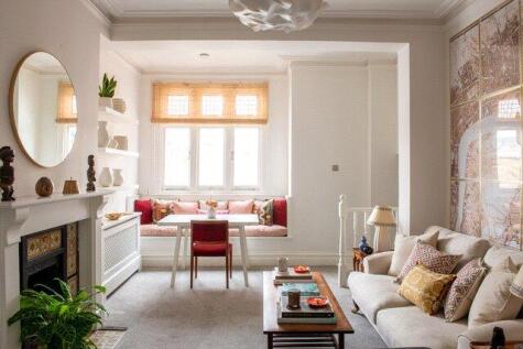 Amity Grove, SW20
