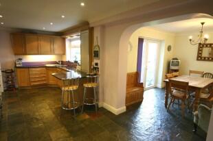 Kitchen/Breakfast