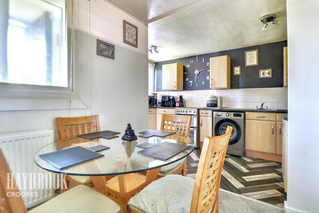 2 bed Maisonette for sale Image 10