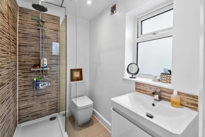 2 bed House for sale Image 6