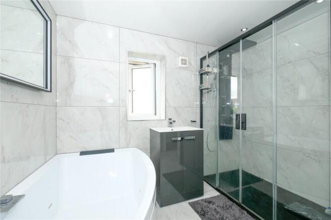 3 bed Semi-Detached for sale Image 11