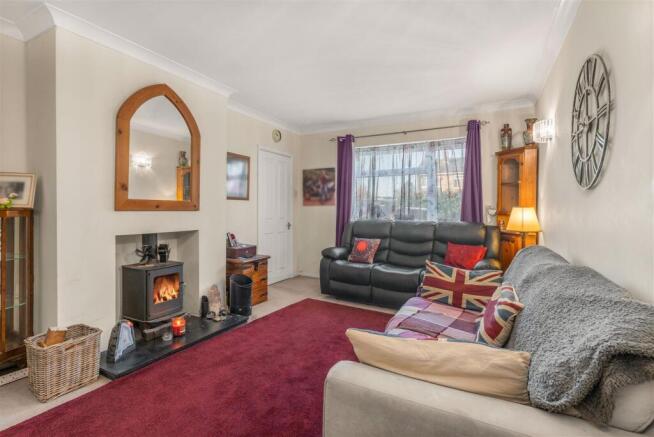 69 St John's Way, Hempton-6.jpg