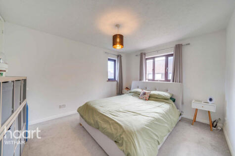 Constance Close, Witham