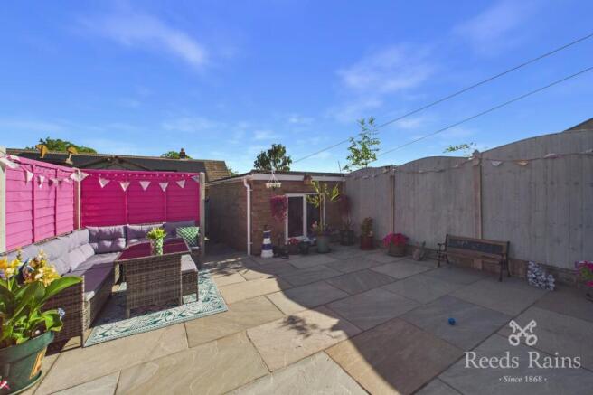 3 bed Semi-Detached for sale Image 11
