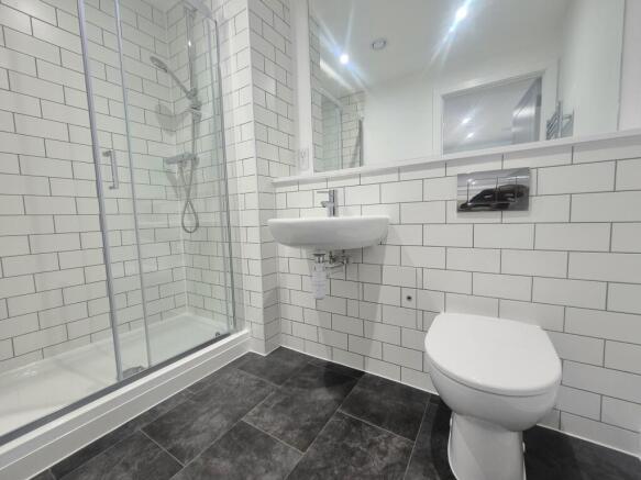 1 bed Apartment to rent Image 4