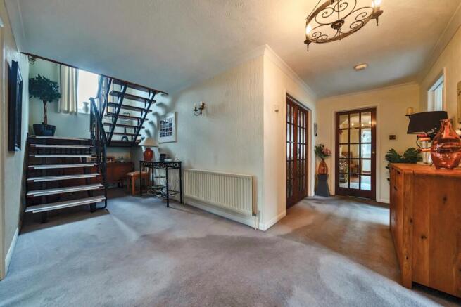 1301062-20-6835b75b33d1d.nef