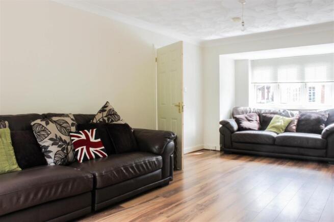 Livingroom.jpg