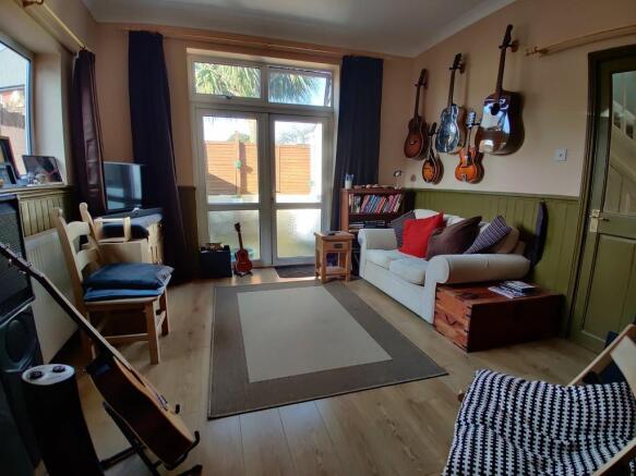 Photo 11