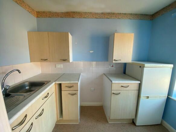 1 bed Retirement Property to rent Image 6
