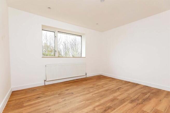 3 bed Semi-Detached for sale Image 9