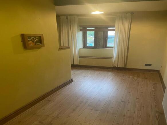 12 Club Row - Bed 2 