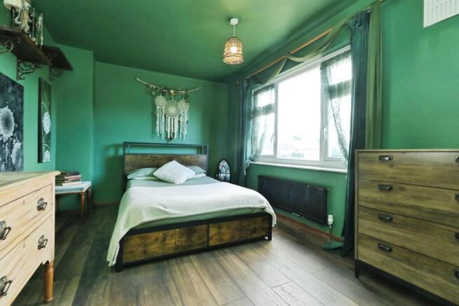 2 bed Semi-Detached for sale Image 6