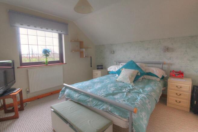 16 - Bedroom 1