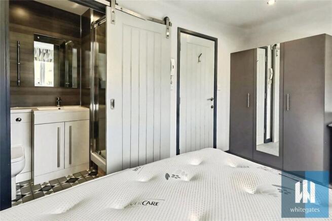1 bed House Share to rent Image 11
