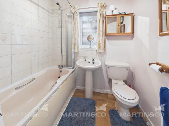2 bed Detached Bungalow for sale Image 9