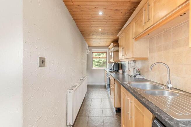 2 bed Semi-Detached for sale Image 5
