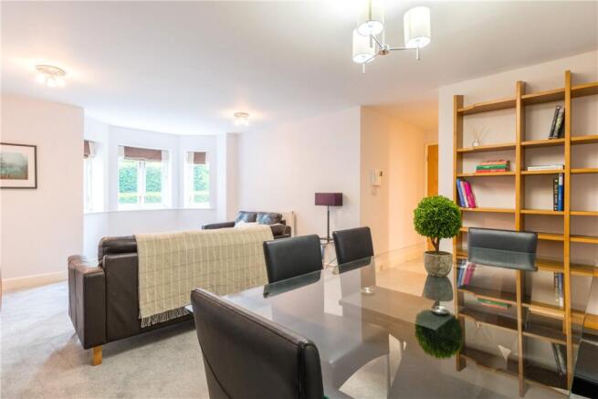 2 bed Apartment for sale Image 6