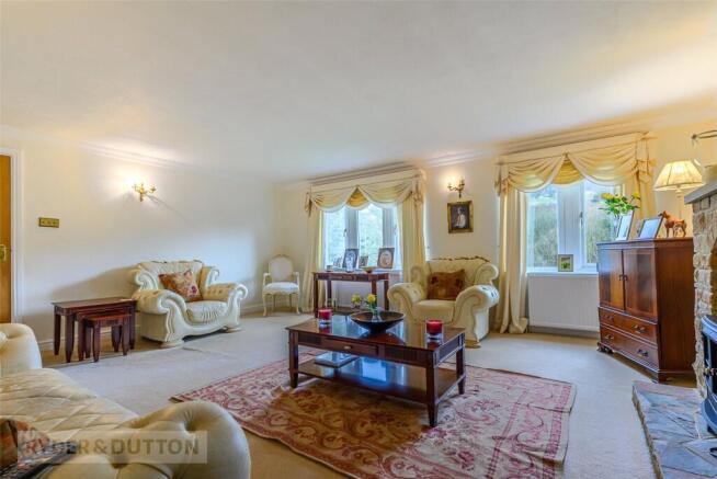 4 bed Detached for sale Image 5
