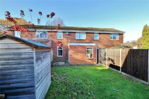 2, Farnley, Woking GU21 3PZ