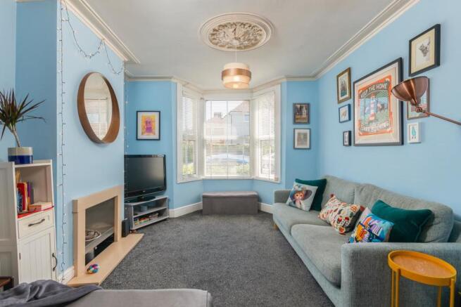 ENALSNHOJTS421 - Living Room E.jpg