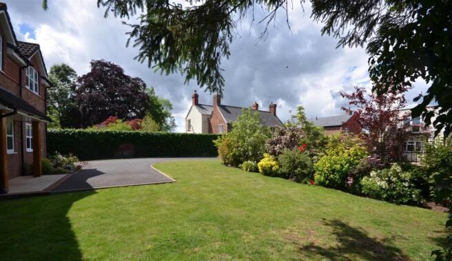 Front Garden 3