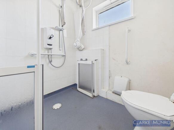 3 bed Semi-Detached for sale Image 10