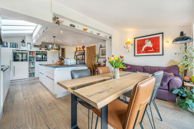 Kitchen/Dining