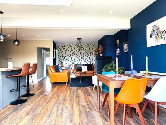 2 bed Semi-Detached for sale Image 9