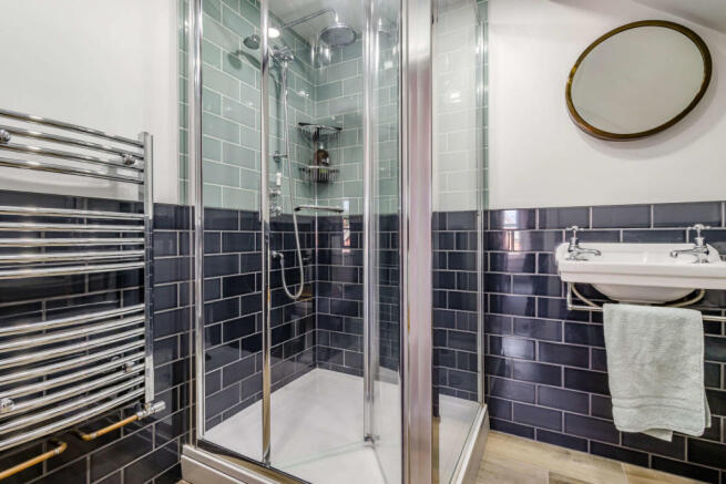 Ensuite shower room
