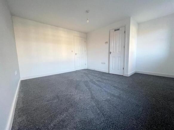 2 bed Terraced for sale Image 11