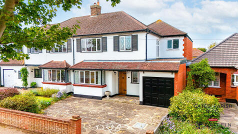 Beech Avenue, Upminster, RM14