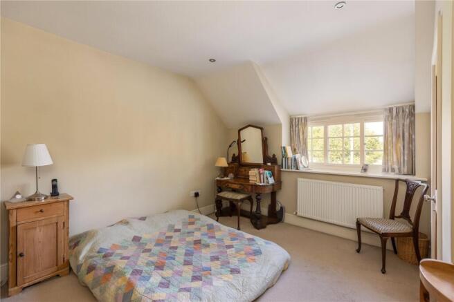 3 bed Semi-Detached for sale Image 9