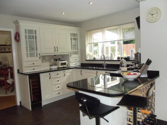Part Kitchen