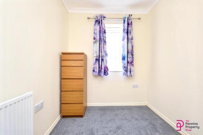 3 bed Terraced to rent Image 8