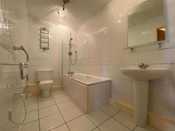 Photo 11