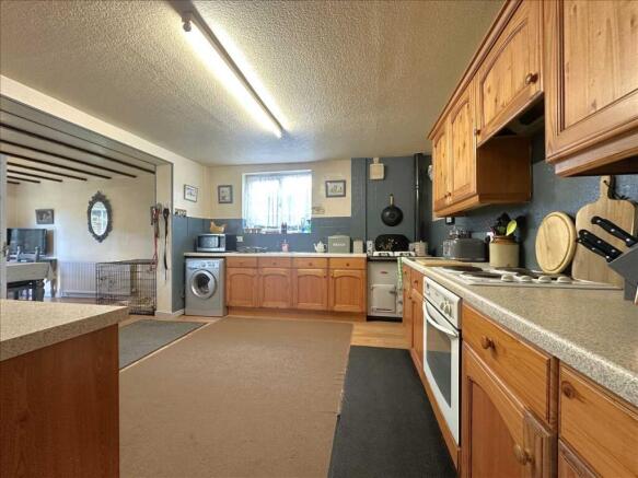 3 bed House for sale Image 9