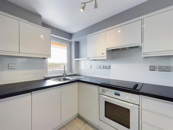 kitchen 1.jpg