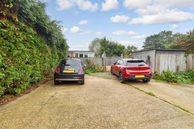 Driveway/Parking