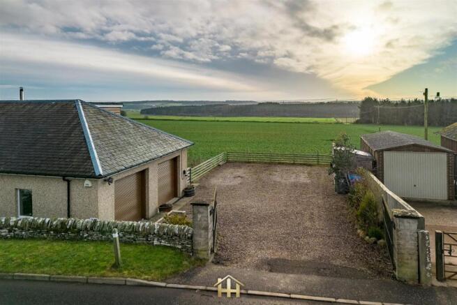 WEST VIEW KIRKTON OF AUCHTERHOUSE DD3 0QS EDIT (34