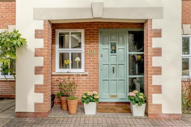 8376705-exterior09v2.jpg
