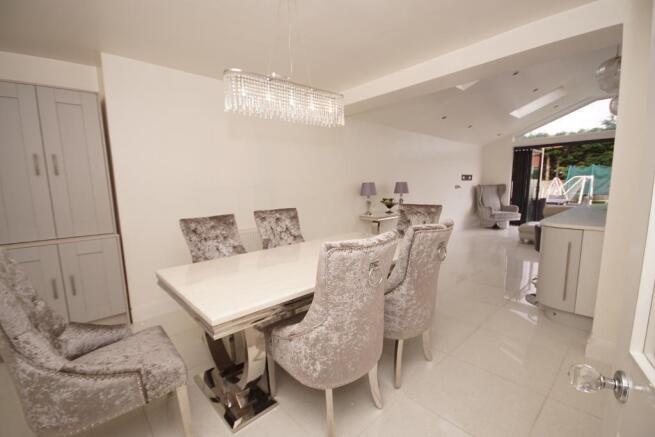 Breakfast Room