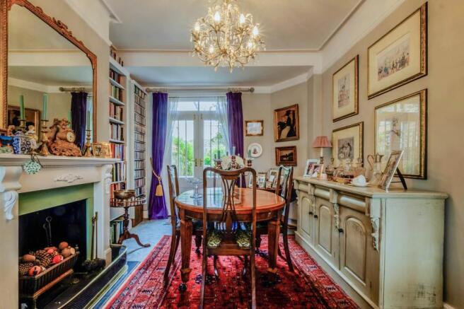 DINING ROOM AREA