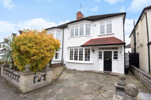 41, Warren Road, Wanstead, London E11 2LX