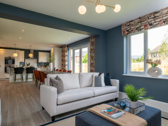 4 bed Detached for sale Image 6