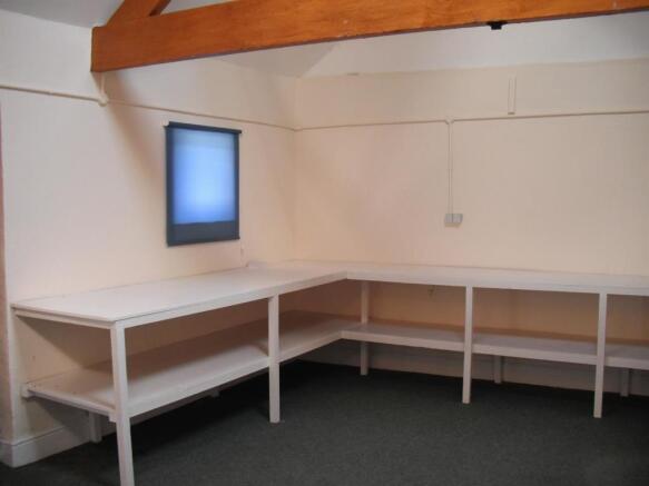Not Specified to rent Image 4