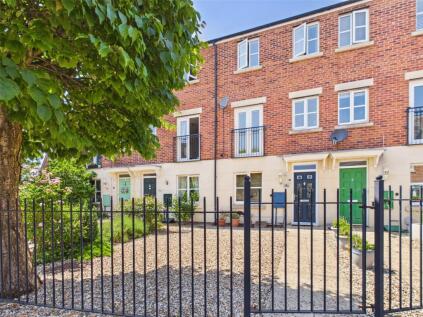 Coltishall Close, Quedgeley, Gloucester, Gloucestershire, GL2