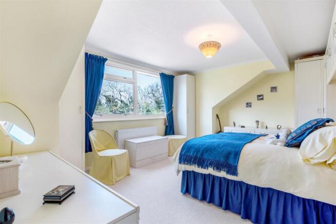 Bedroom One 1.jpg